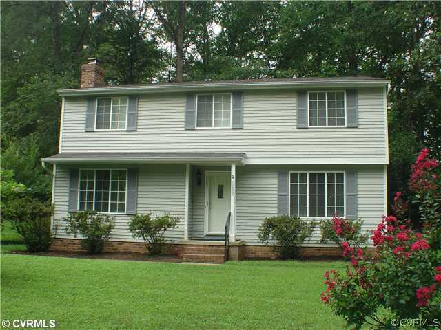 Exterior Front - private cul-de-sac location