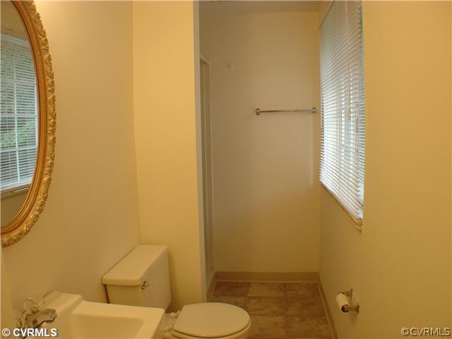 1236 Oldbury Road Midlothian, VA 23113 - Photo 13 of 17 Master Bath
