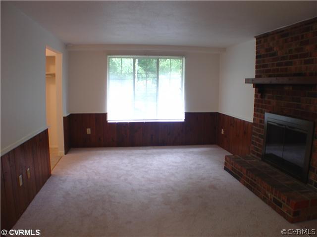 Den/Family/Great Room - Family Room with fireplace