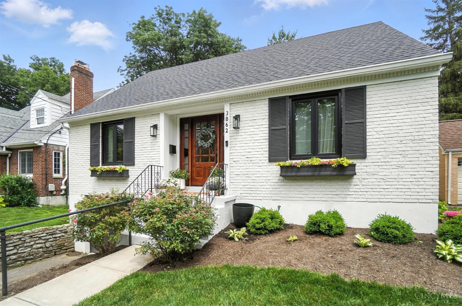 3862 Settle Road Mariemont, OH 45227 - Photo 2 of 56