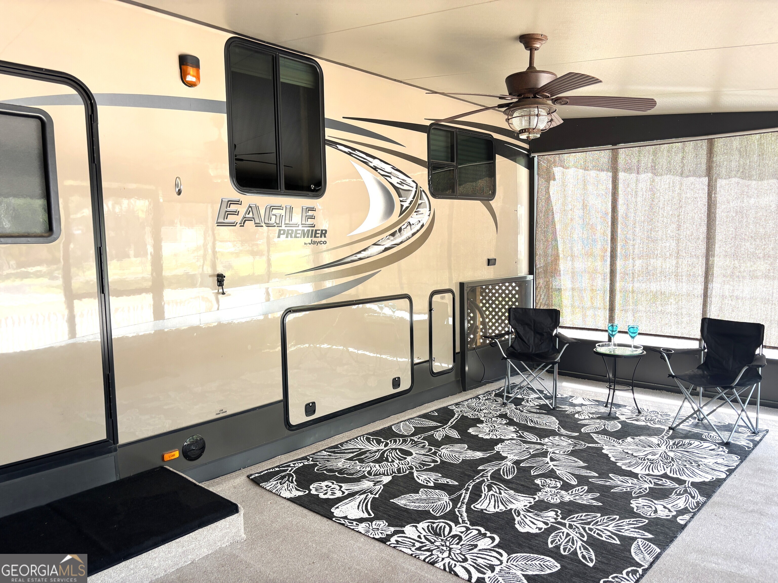 101 Bridge Loop Drive Cleveland, GA 30528 - Photo 43 of 93 a very nice looking room with a large window