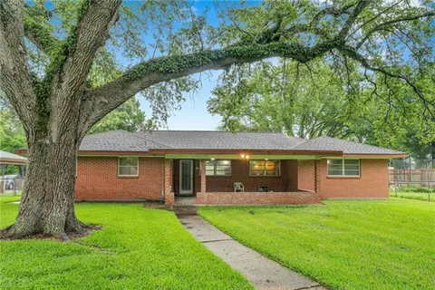 $225,000 | 312 Oak Avenue, Bridge City, LA 70094