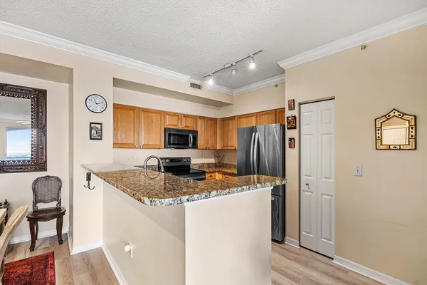 $2,950 | 616 Clearwater Park Road, Unit 1206, West Palm Beach, FL 33401