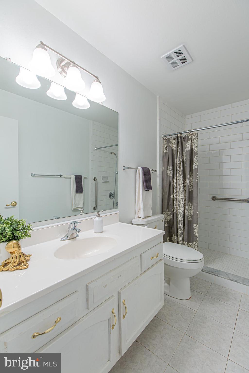 3650 Edelmar Terrace, Unit 121B Silver Spring, MD 20906 - Photo 23 of 36 Gallery Image 23