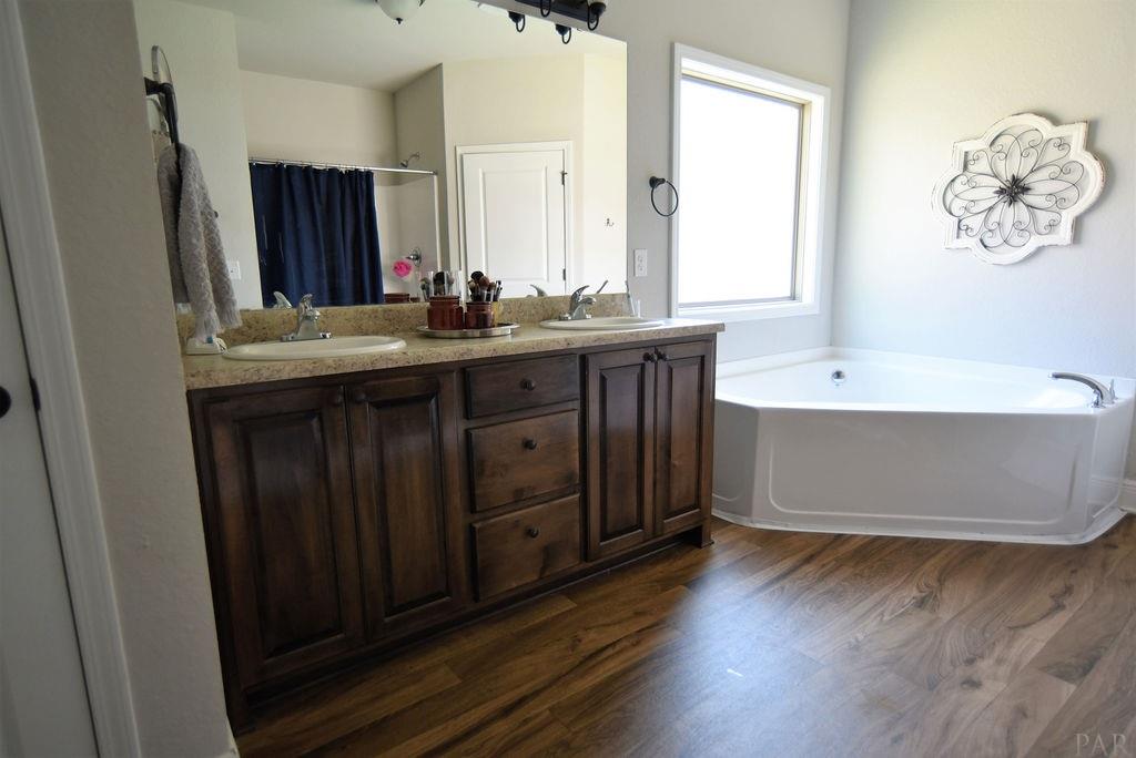 5261 Parkside Drive Pace, FL 32571 - Photo 26 of 34