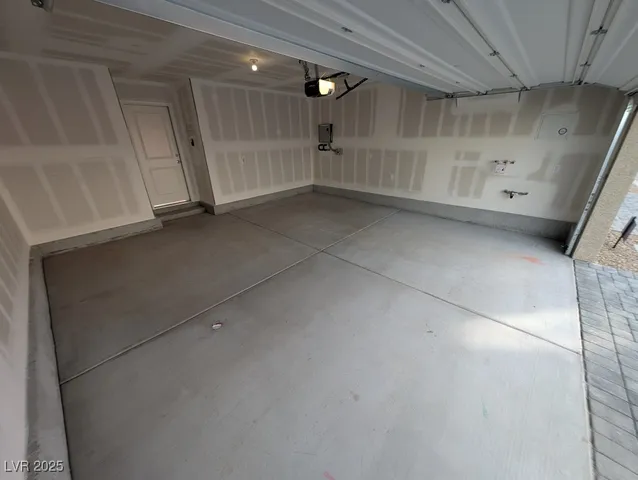 $1,750 | 5009 Hunter Mesa Avenue, Las Vegas, NV 89139