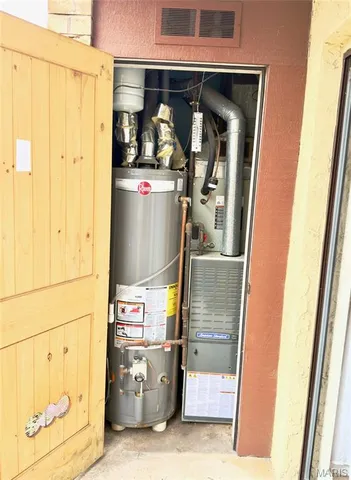 $148,500 | 444 North Clay Avenue, Unit 1B, St. Louis, MO 63122