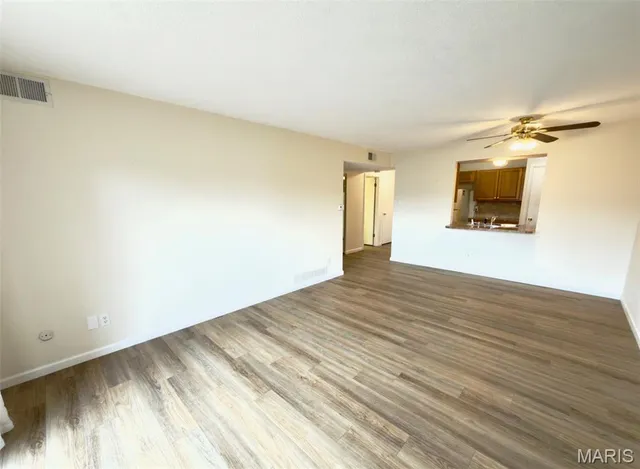 $148,500 | 444 North Clay Avenue, Unit 1B, St. Louis, MO 63122