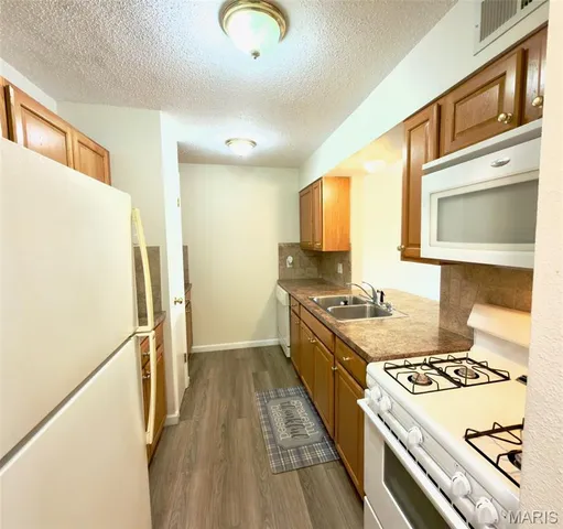 $148,500 | 444 North Clay Avenue, Unit 1B, St. Louis, MO 63122