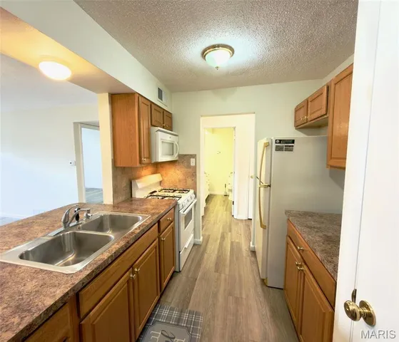 $148,500 | 444 North Clay Avenue, Unit 1B, St. Louis, MO 63122