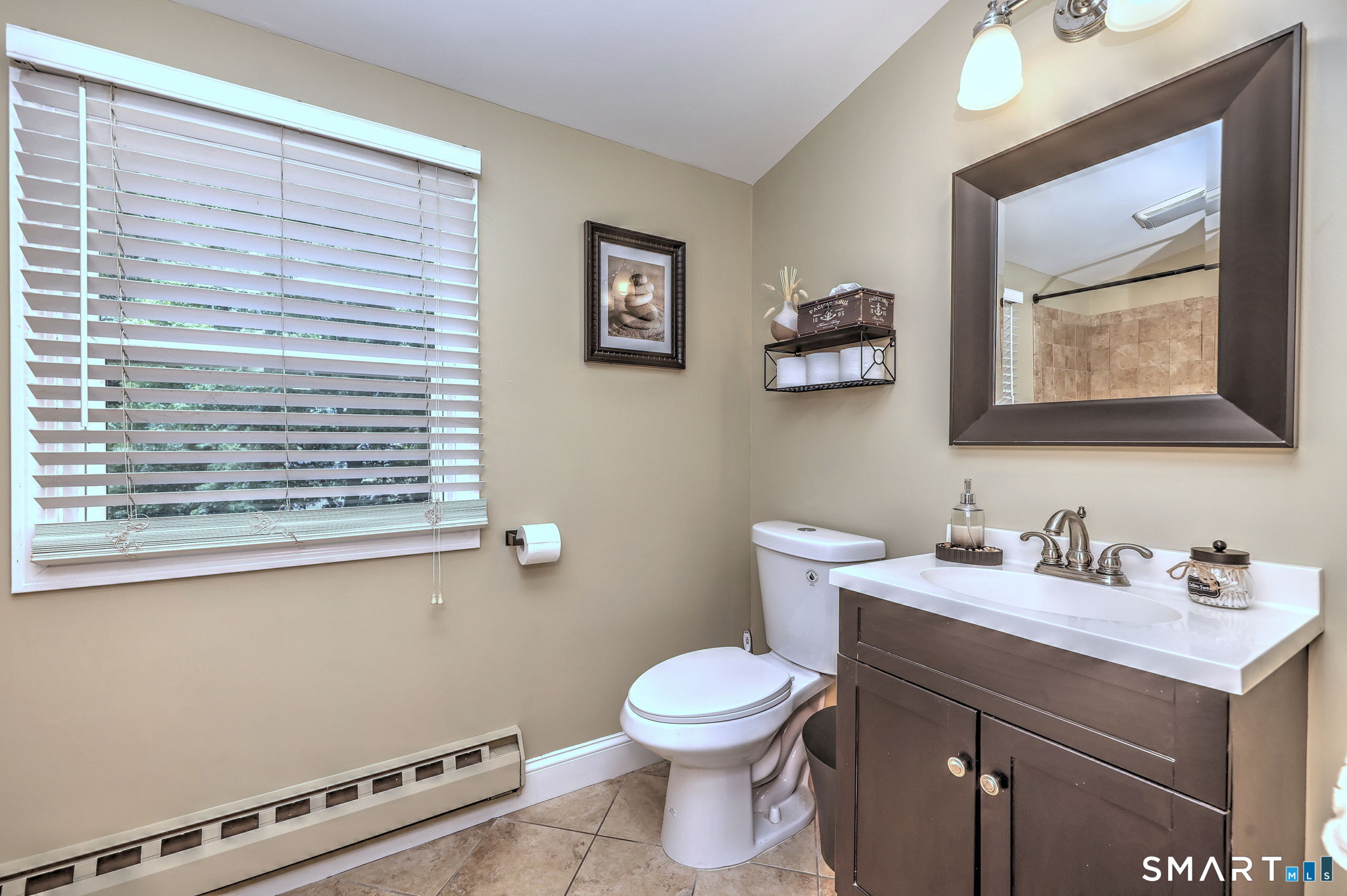 48 Linley Road Trumbull, CT 06611 - Photo 13 of 40