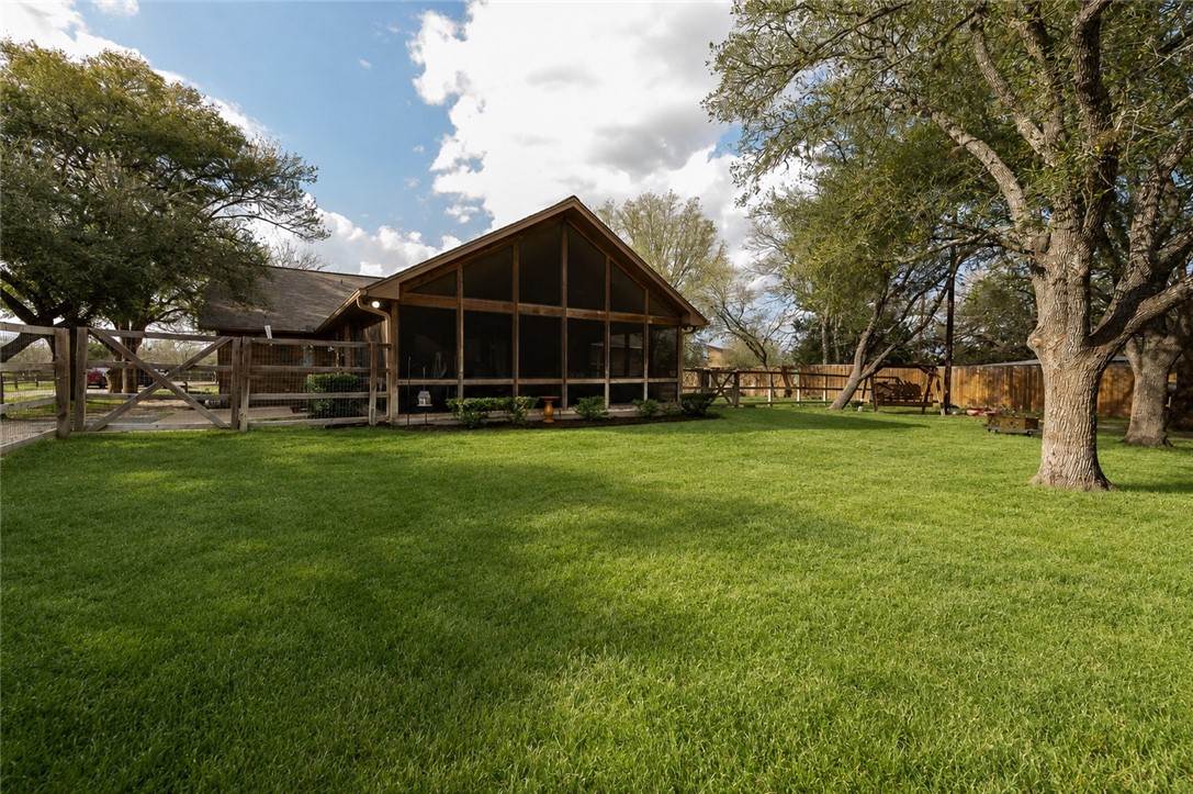 2302 Quail Run College Station, TX 77845 - Photo 27 of 49