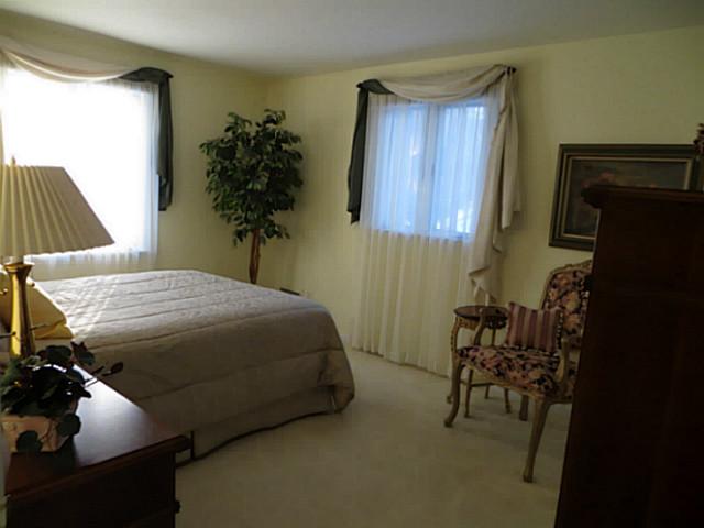 14 Rippingale Road Pittsford, NY 14534 - Photo 16 of 22 Master Bedroom