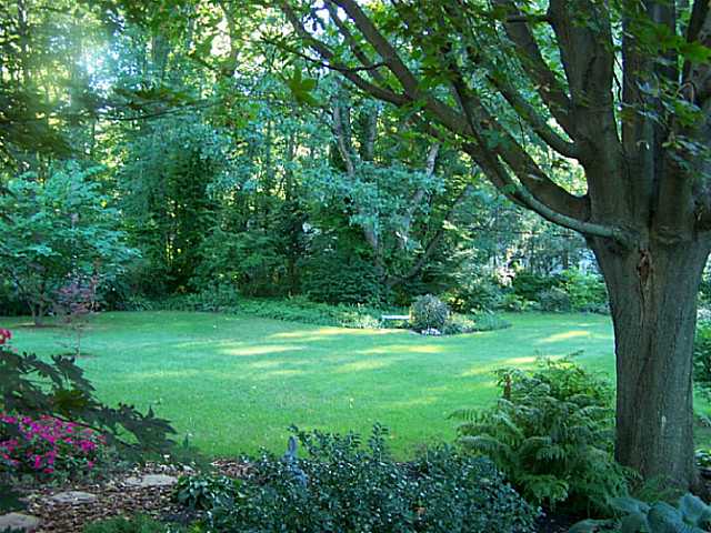 14 Rippingale Road Pittsford, NY 14534 - Photo 20 of 22 Exterior Back