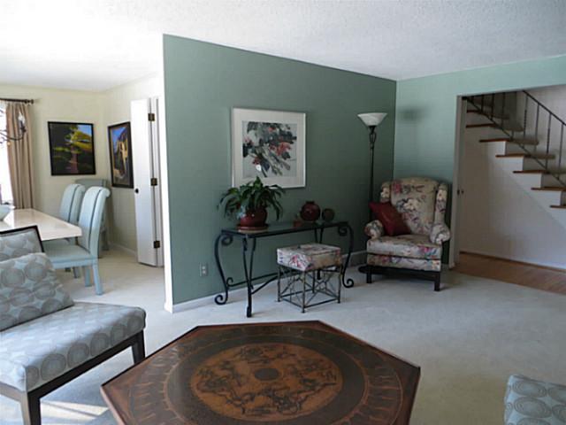 14 Rippingale Road Pittsford, NY 14534 - Photo 3 of 22 Living Room