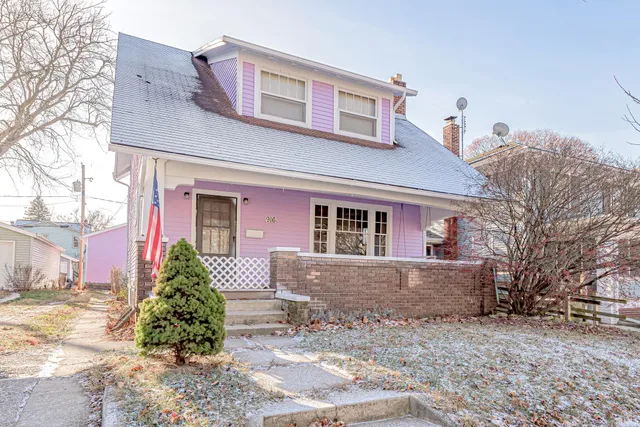 $199,900 | 916 Northwood Boulevard, Fort Wayne, IN 46805