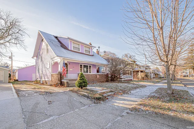 $199,900 | 916 Northwood Boulevard, Fort Wayne, IN 46805