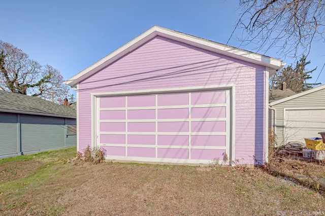 $199,900 | 916 Northwood Boulevard, Fort Wayne, IN 46805