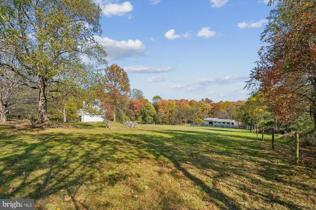 $700,000 | 12652 Highway 216, Highland, MD 20759