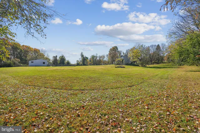 $700,000 | 12652 Highway 216, Highland, MD 20759