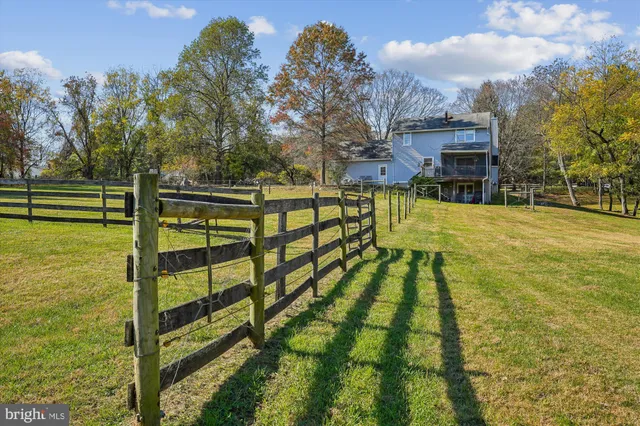 $700,000 | 12652 Highway 216, Highland, MD 20759