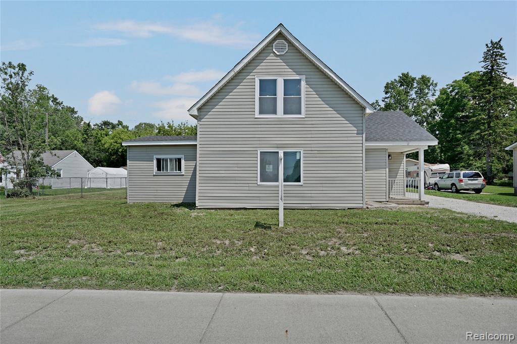 914 Chartier Road Marine City, MI 48039 - Photo 2 of 30