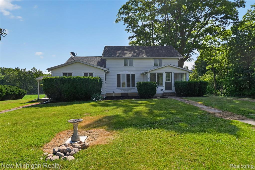 11374 Lahring Road Gaines, MI 48436 - Photo 3 of 66
