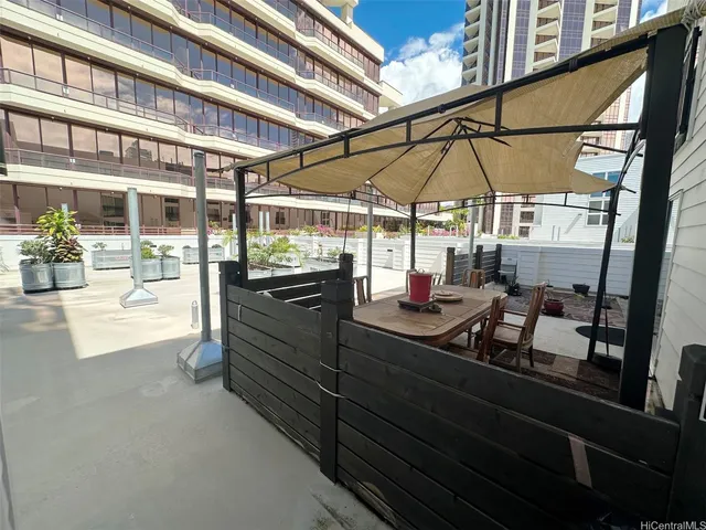 $2,300 | 803 Waimanu Street, Unit 508, Honolulu, HI 96813