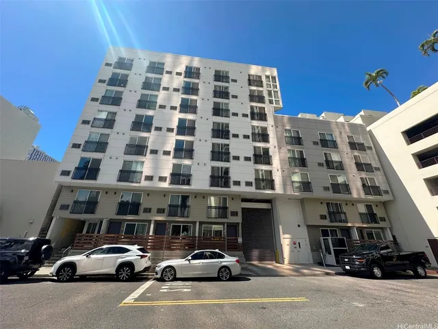 $2,300 | 803 Waimanu Street, Unit 508, Honolulu, HI 96813