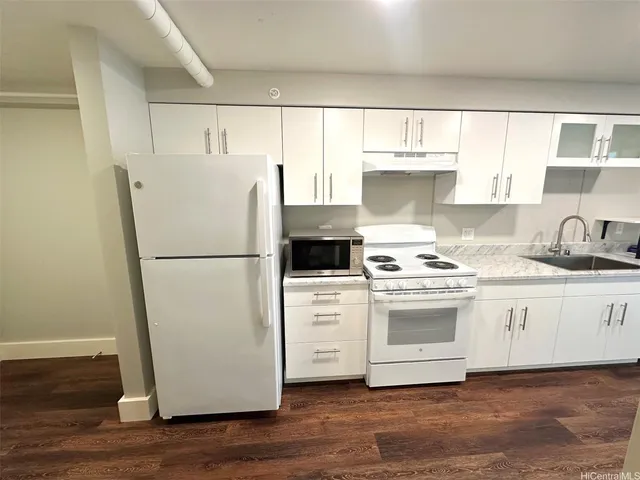 $2,300 | 803 Waimanu Street, Unit 508, Honolulu, HI 96813