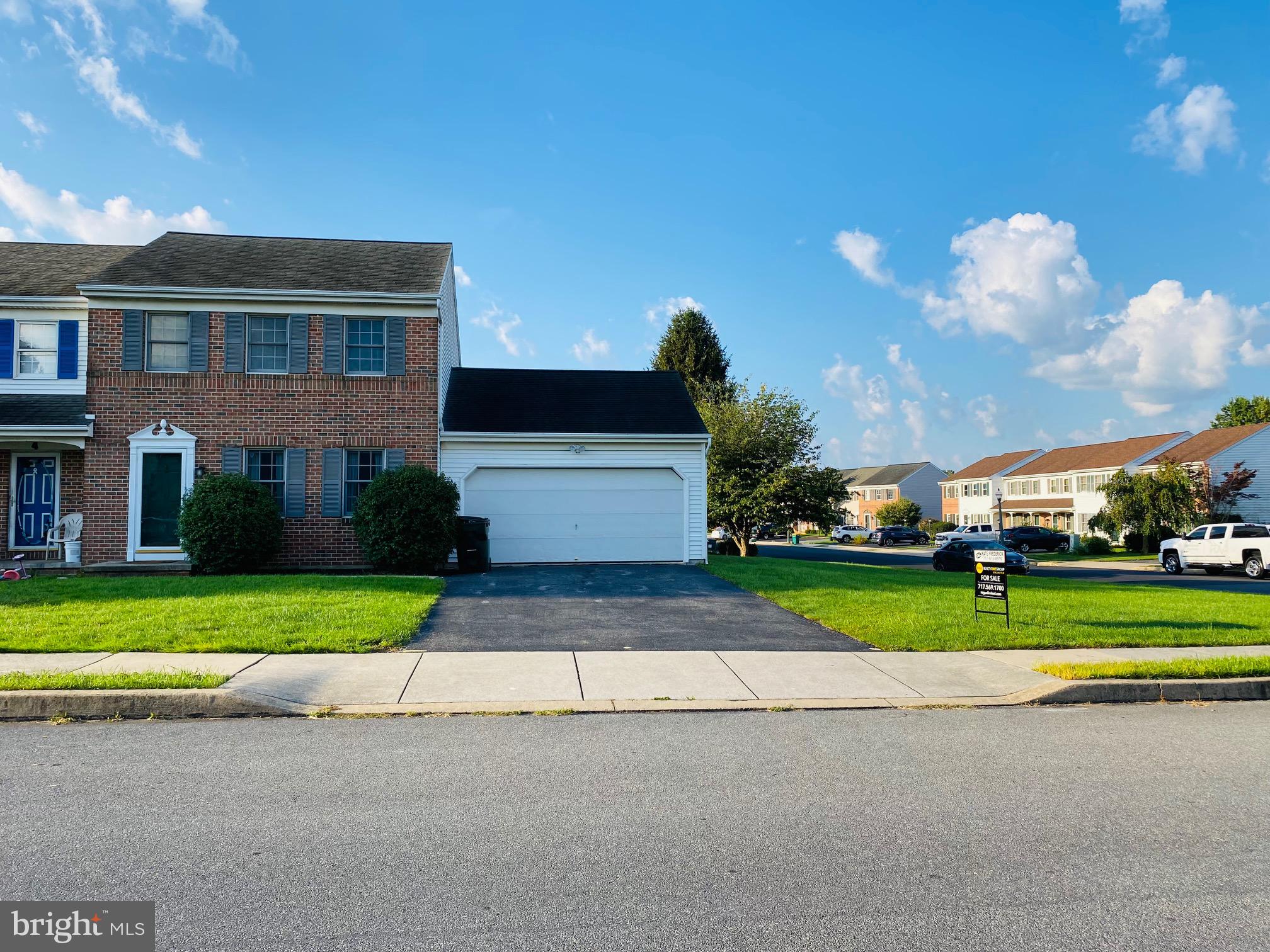 2 Brookview Drive Lititz, PA 17543 - Photo 1 of 27