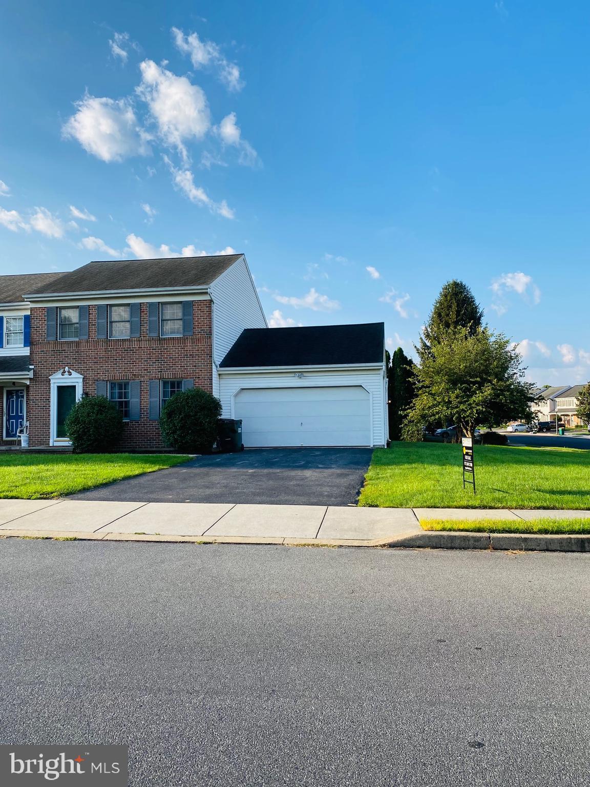 2 Brookview Drive Lititz, PA 17543 - Photo 2 of 27