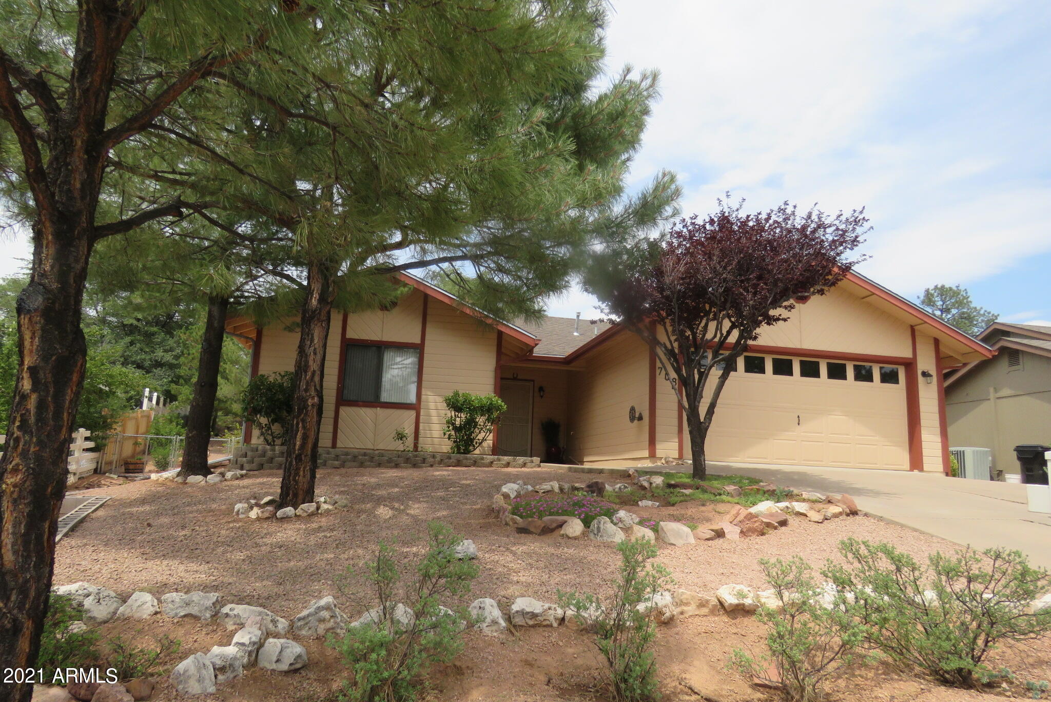 708 West Overland Road Payson, AZ 85541 - Photo 1 of 12 Front Entry
