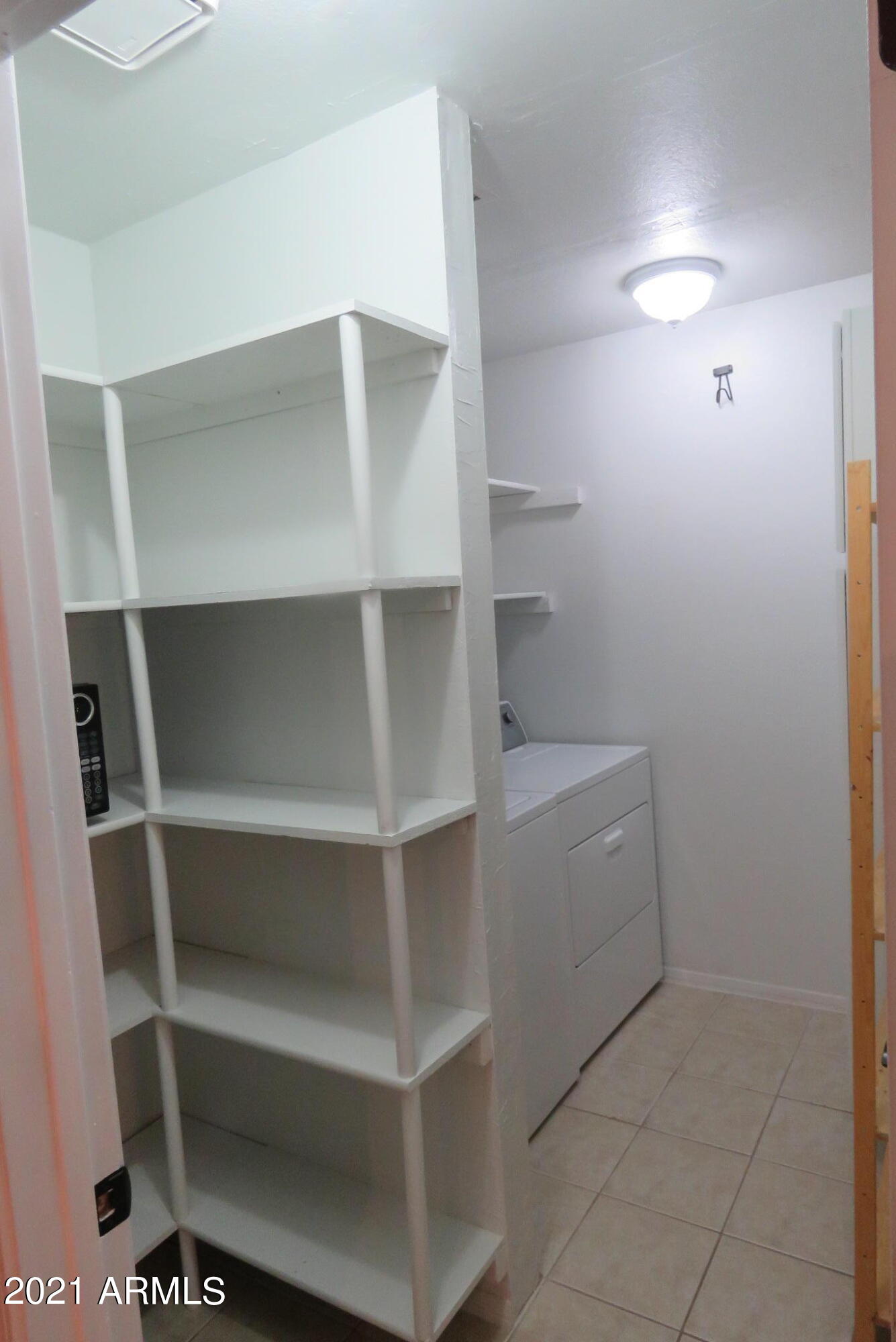 708 West Overland Road Payson, AZ 85541 - Photo 4 of 12 Pantry/Laundry Rm