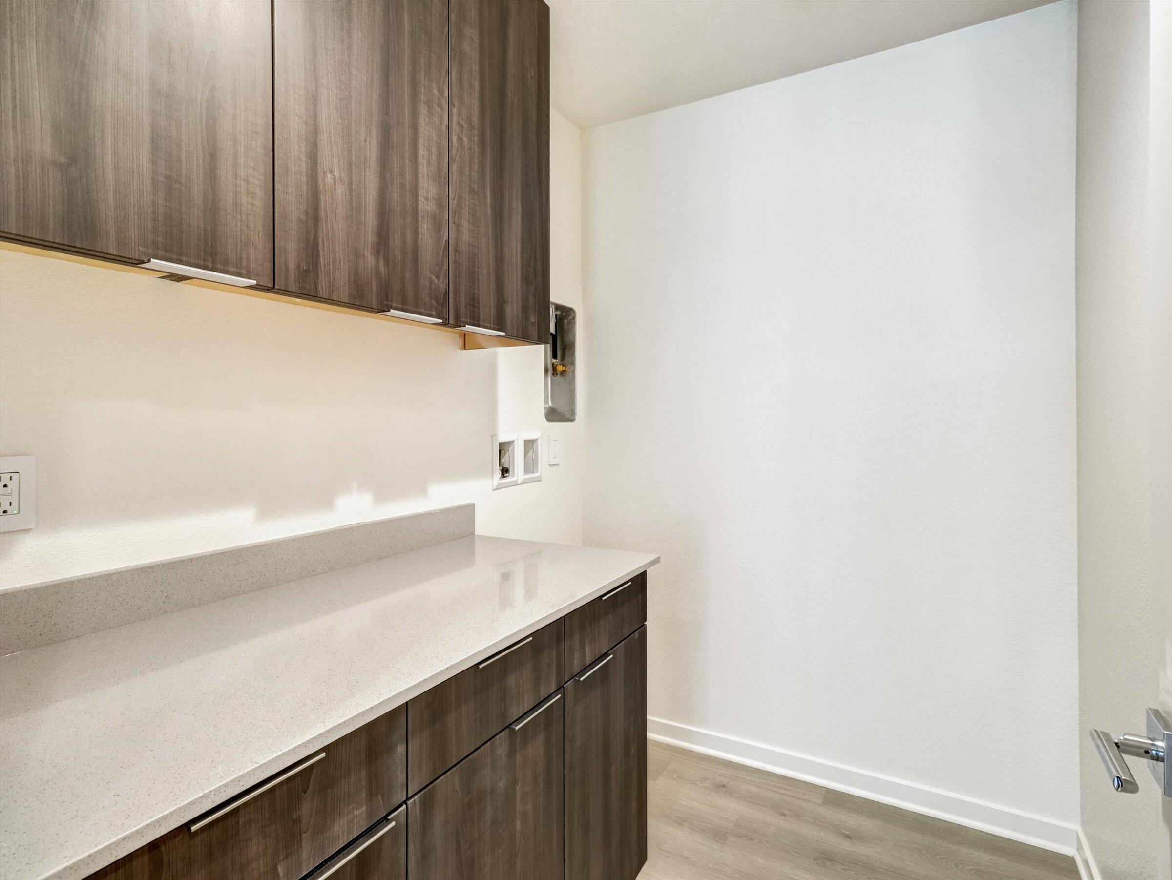 718 Obsidian Loop East, Unit 73 Palm Springs, CA 92264 - Photo 19 of 49 a sink with a vanity