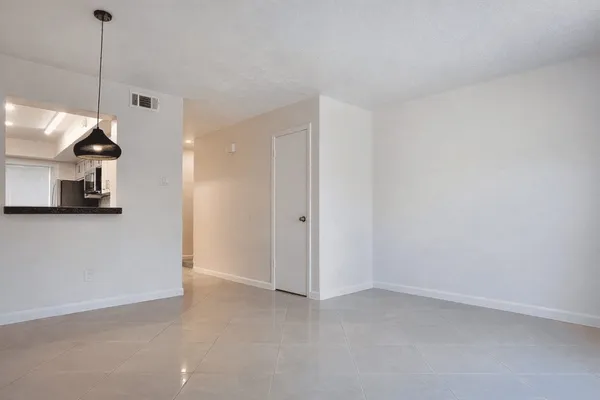 $1,275 | 7827 Leonora Street, Unit 5, Houston, TX 77061