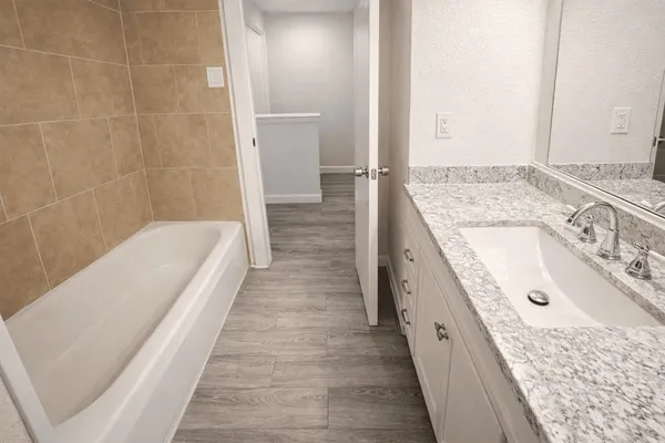 $1,275 | 7827 Leonora Street, Unit 5, Houston, TX 77061