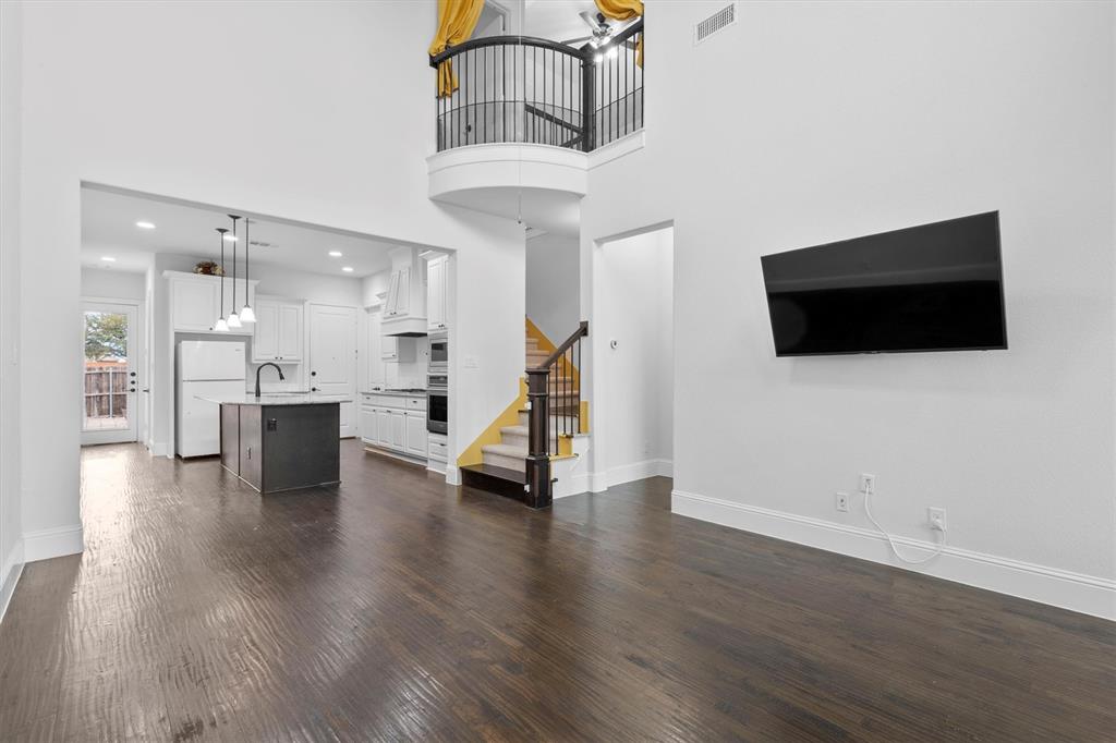 7209 Myrtle Ridge Drive Plano, TX 75074 - Photo 2 of 18