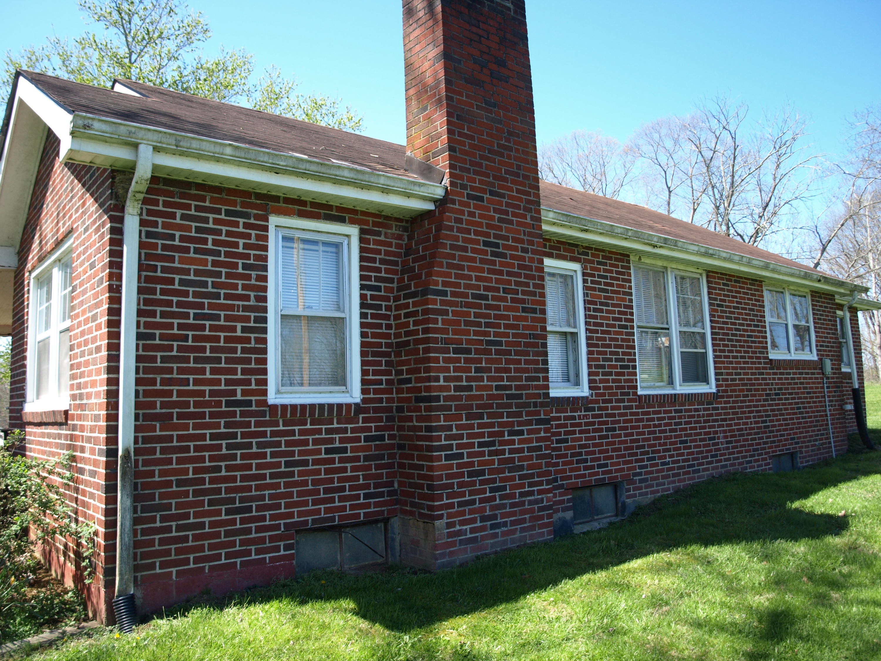 401 Culver Road Limestone, TN 37681 - Photo 4 of 21 01 Side