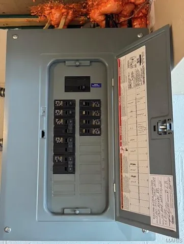 $149,900 | 2820 Ashby Road, St. Louis, MO 63114