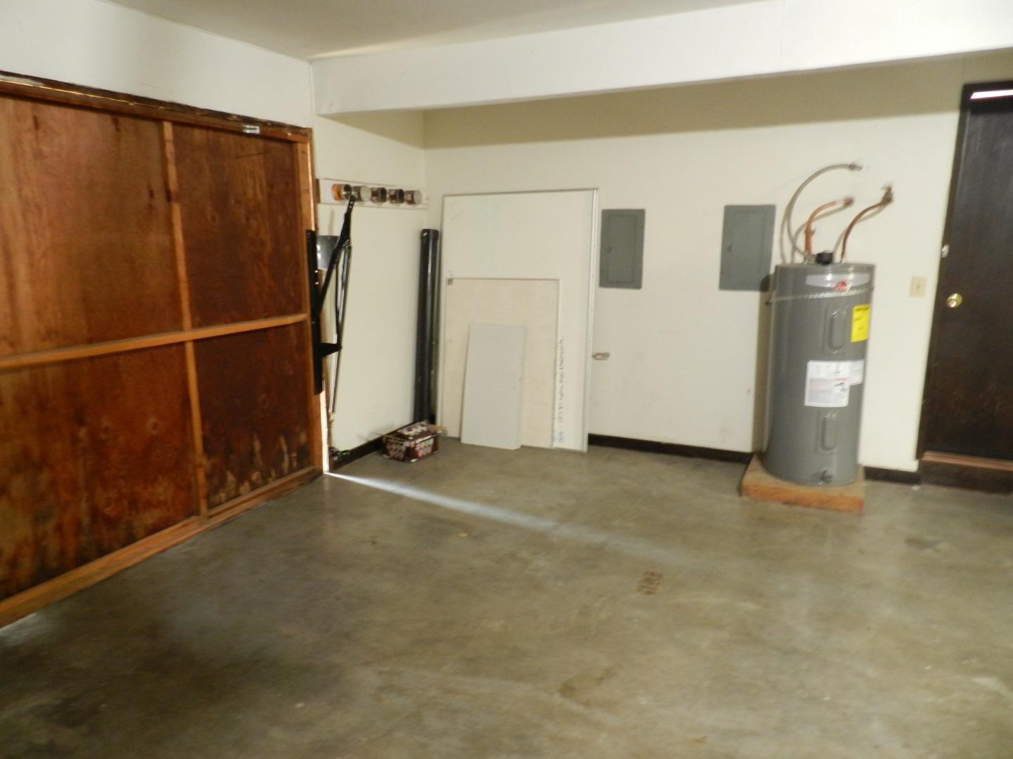 17653 Vierra Canyon Road Salinas, CA 93907 - Photo 93 of 100 a view of closet area