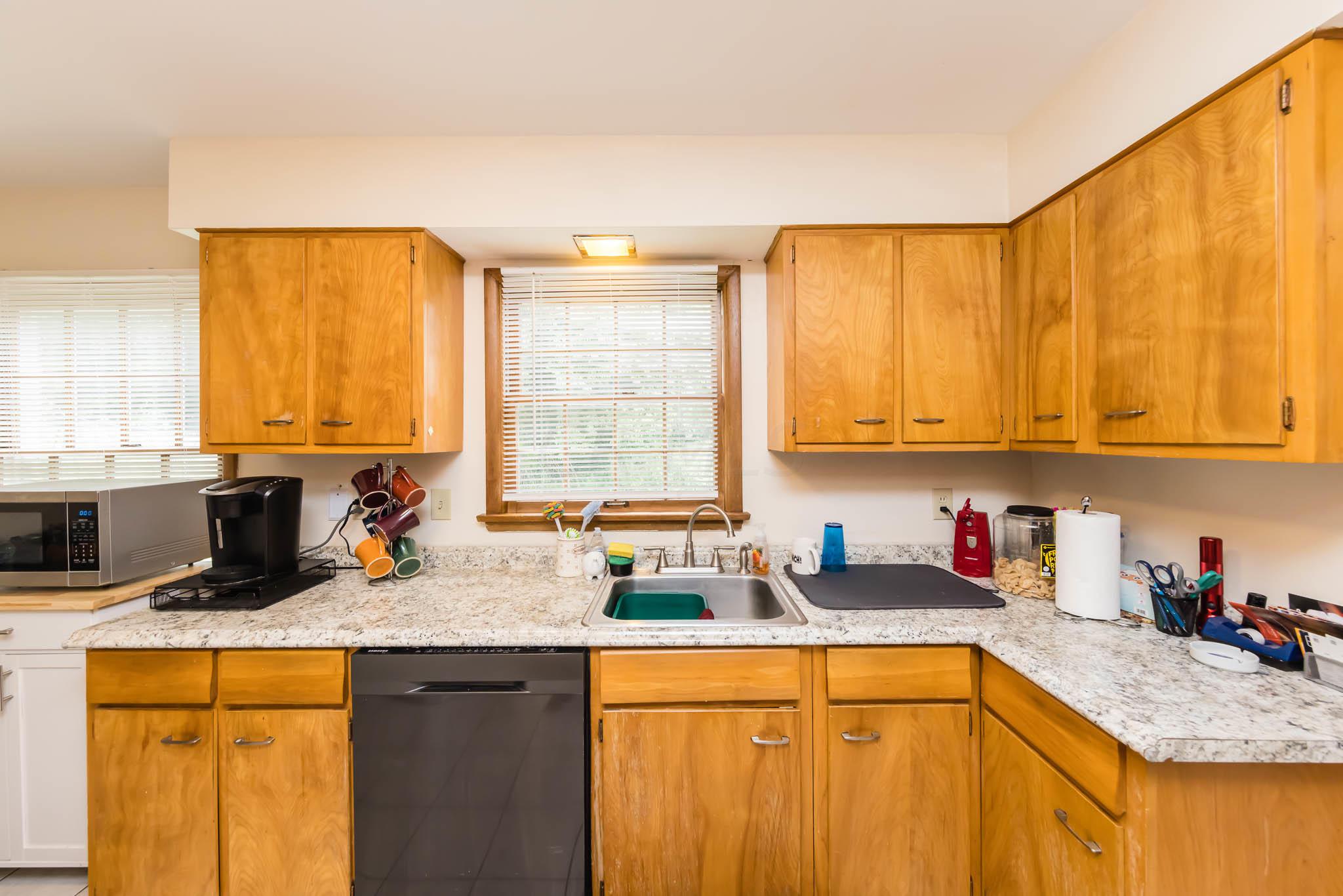 2840 Charing Road Upper Arlington, OH 43221 - Photo 27 of 39 Kitchen