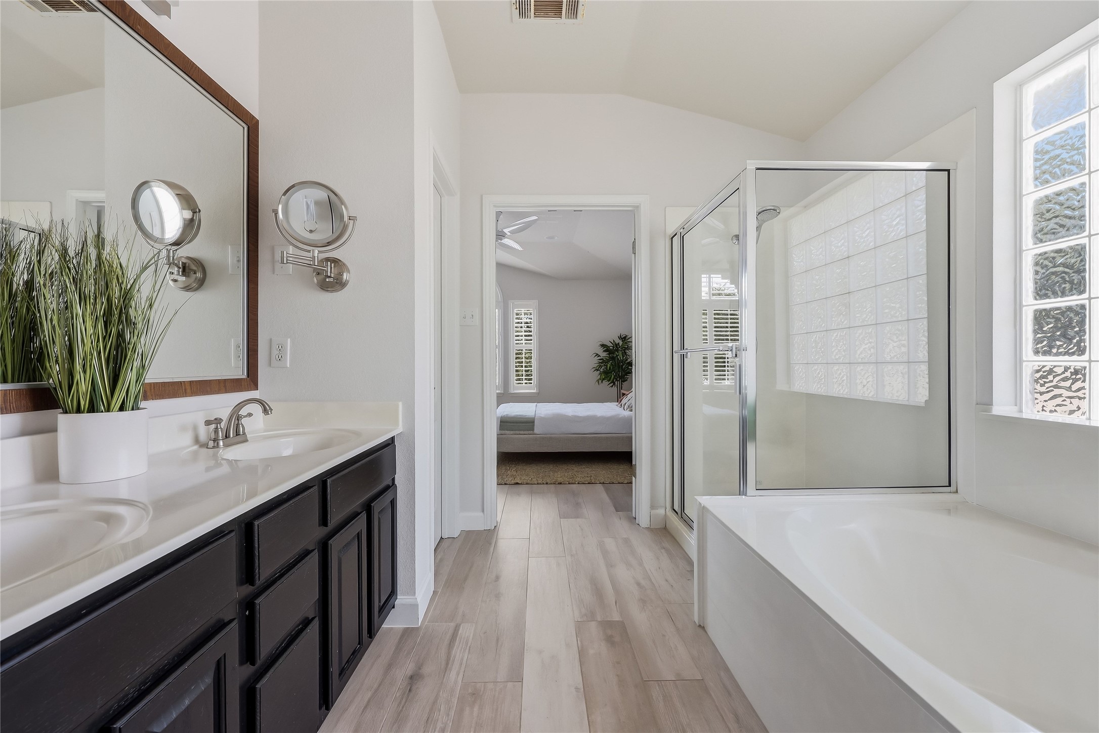 4400 Chickasaw Court Austin, TX 78749 - Photo 22 of 36