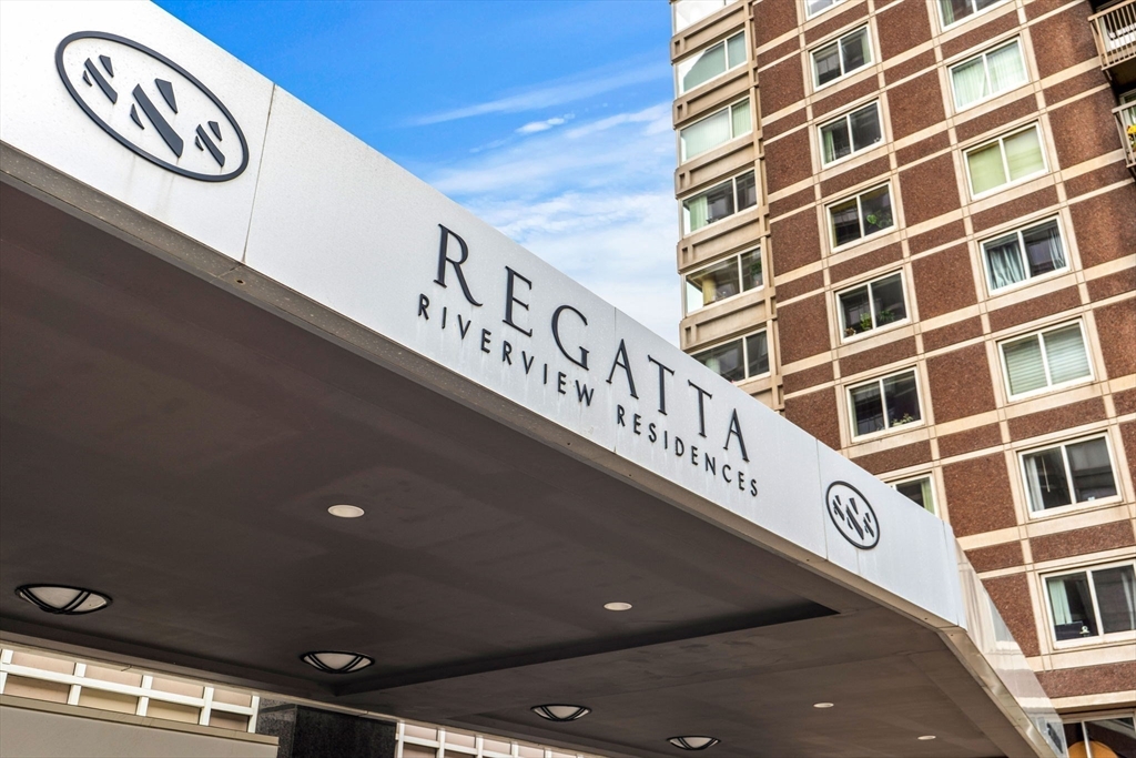 10 Museum Way, Unit 828 Cambridge, MA 02141 - Photo 2 of 36 a close up of a street sign