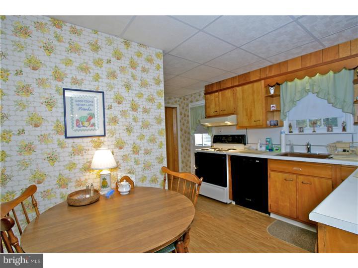 208 Friendship Road Drexel Hill, PA 19026 - Photo 7 of 13 Kitchen