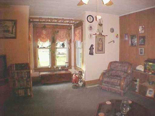 73 Schaller Road Transfer, PA 16154 - Photo 5 of 7