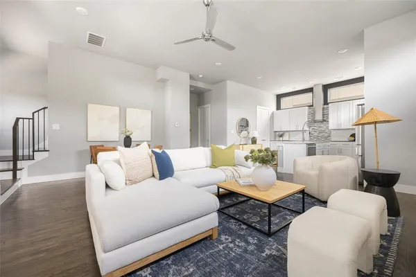 $525,000 | 4226 Roseland Avenue, Unit 201, Dallas, TX 75204