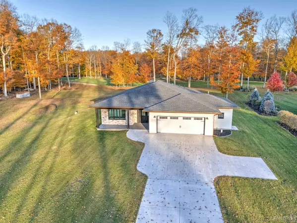$699,900 | 1522 Country Club Drive, Manistique, MI 49854
