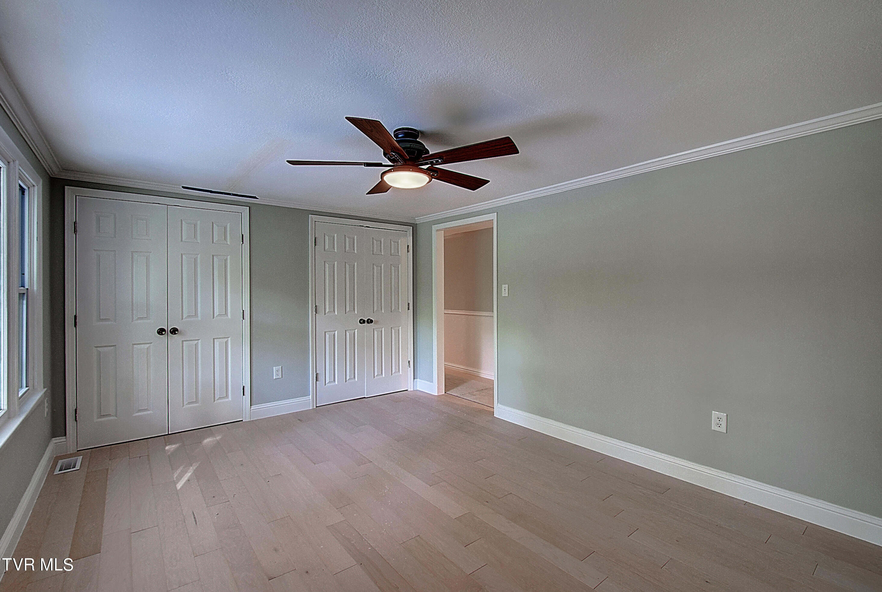 144 John Glover Road Hampton, TN 37658 - Photo 22 of 35 DSC_0376And8more
