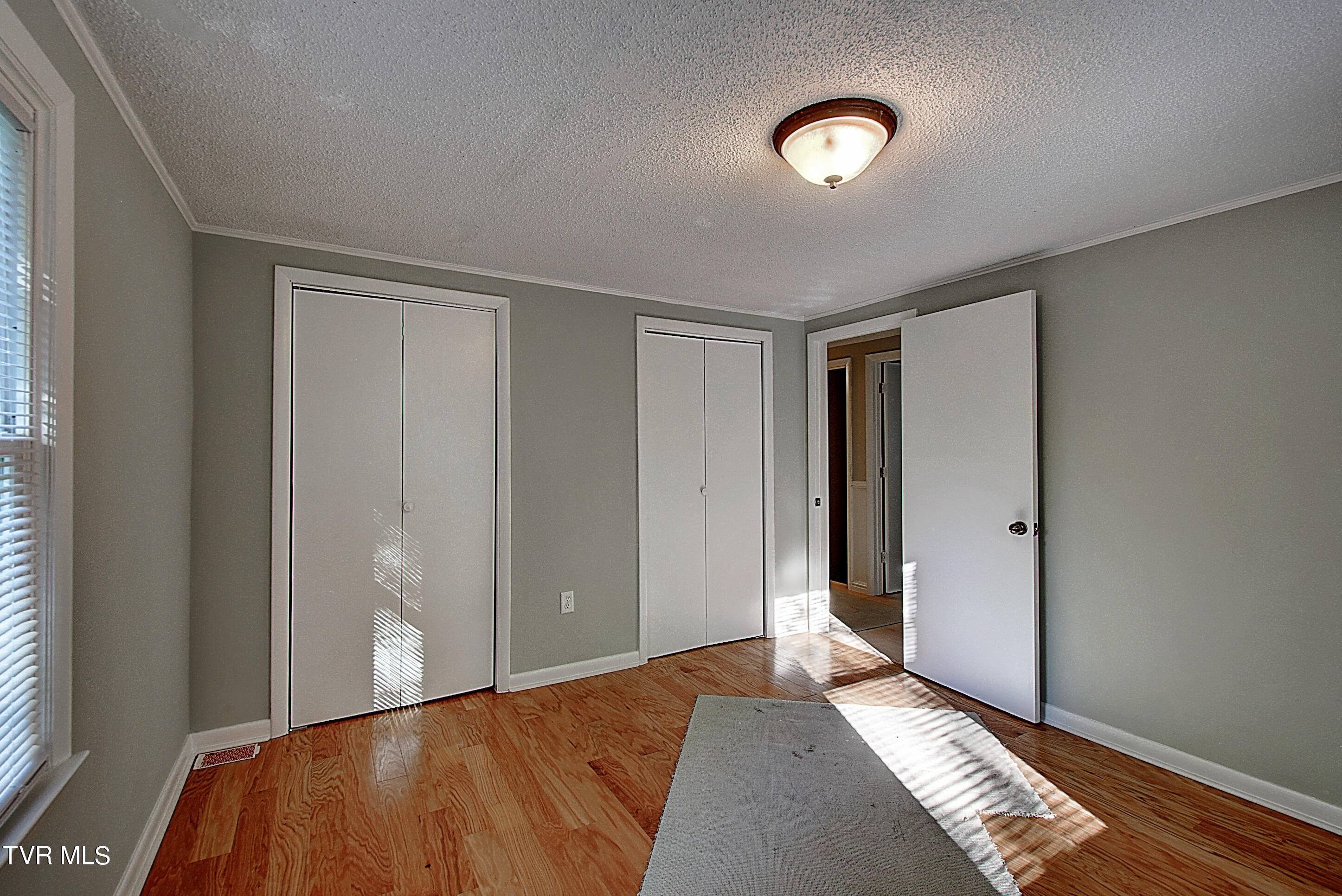 144 John Glover Road Hampton, TN 37658 - Photo 25 of 35 DSC_0430And8more